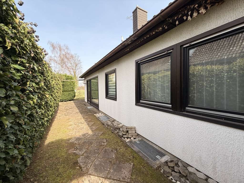 Immobilie in Meckenheim - Keine Käufercourtage: Ein-/ Zweifamilienhaus auf Erbpachtgrundstück - Bild 3