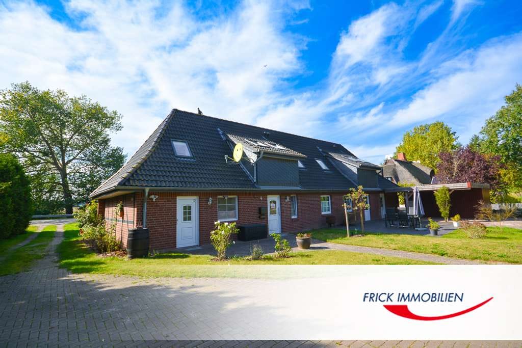 Immobilie in Lensahn - Dreifamilienhaus mit Großgarage, Nebengebäude und großem Grundstück - Bild 0