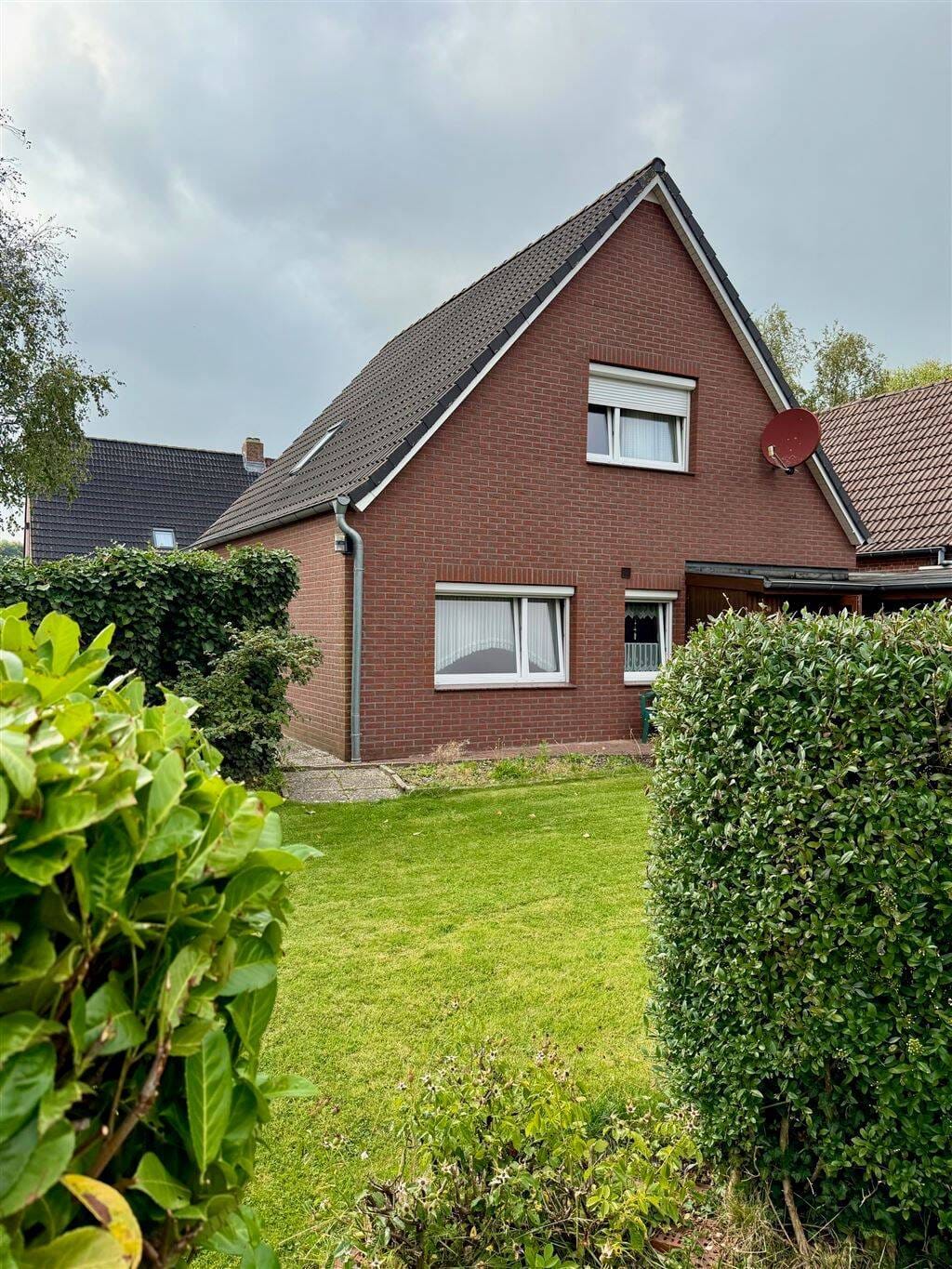Immobilie in Tönning - Einfamilienhaus mit viel Potential und großem Garten - Bild 2