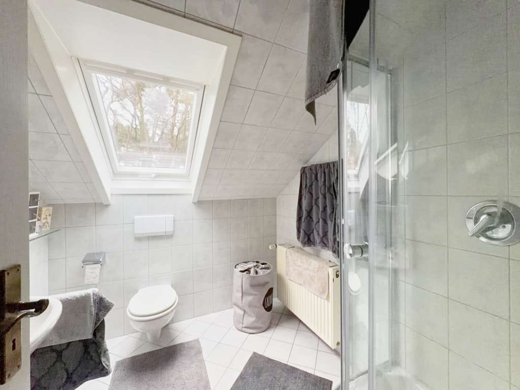 Immobilie in Gütersloh - Einfamilienhaus im Bungalowstil in idyllischer Außenlage von Gütersloh-Niehorst! - Bild 3