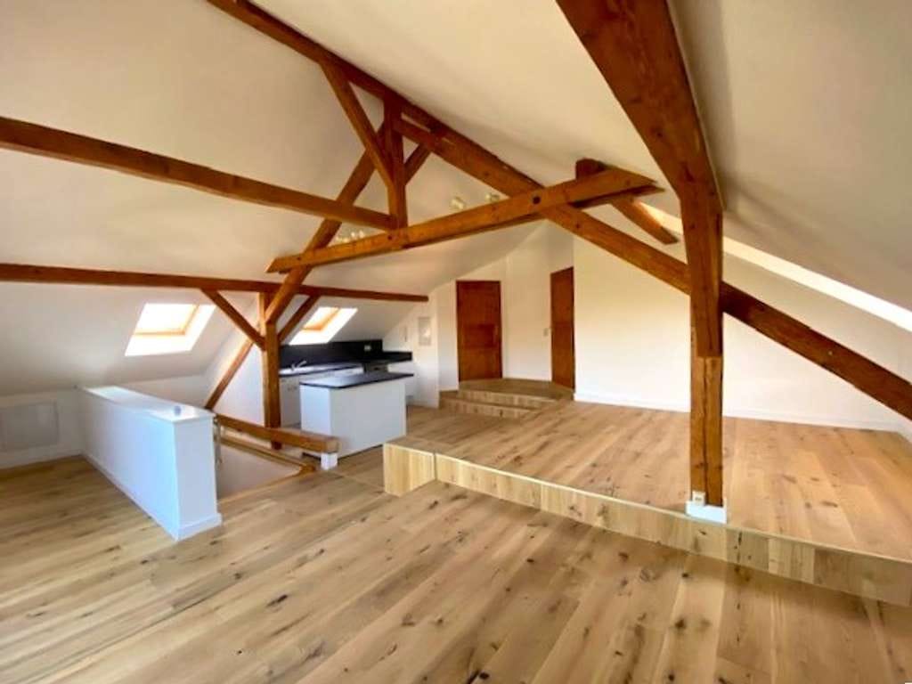 Immobilie in Egmating - Charmantes und energieeffizientes Zweifamilienhaus mit Eigennutz und renditestarken Einliegerwohnung - Bild 4