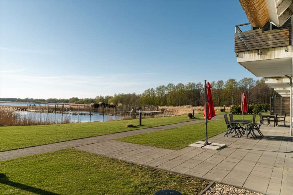 Immobilie in Putbus - Ferienwohnung mit Blick in die Natur und auf den Wreecher See in Putbus auf der Insel Rügen - Bild 3