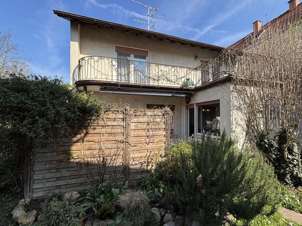 Immobilie in Osthofen - Ihr neues Zuhause: EFH mit Terrasse, Balkon, Gärtchen und Garage! - Bild 3