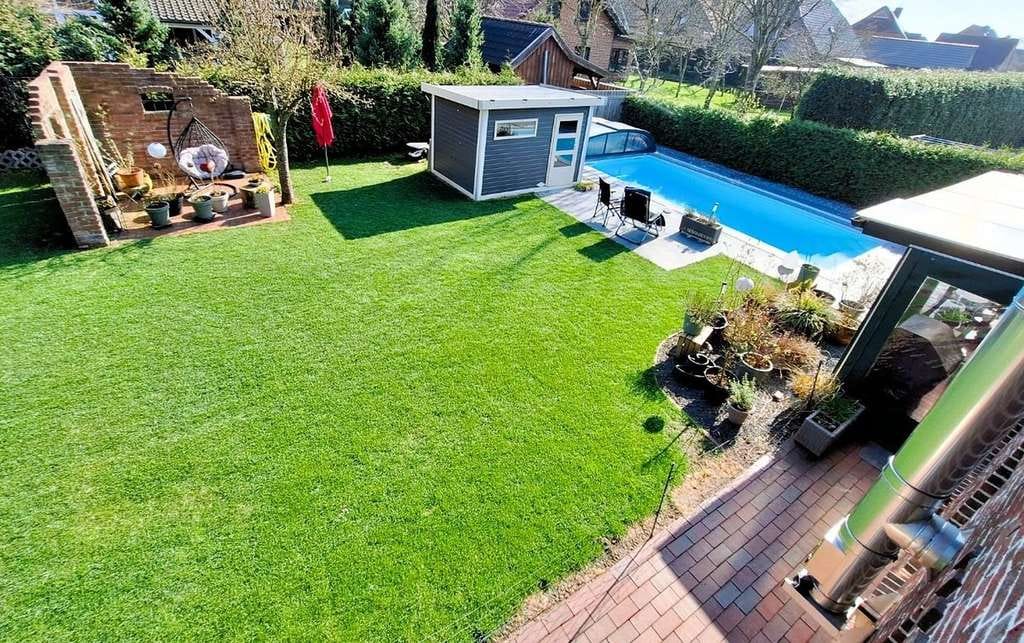 Immobilie in Dersum - *von Privat* freistehendes EFH mit PV-Anlage, beheiztem Profi-Pool & Außensauna - Bild 4