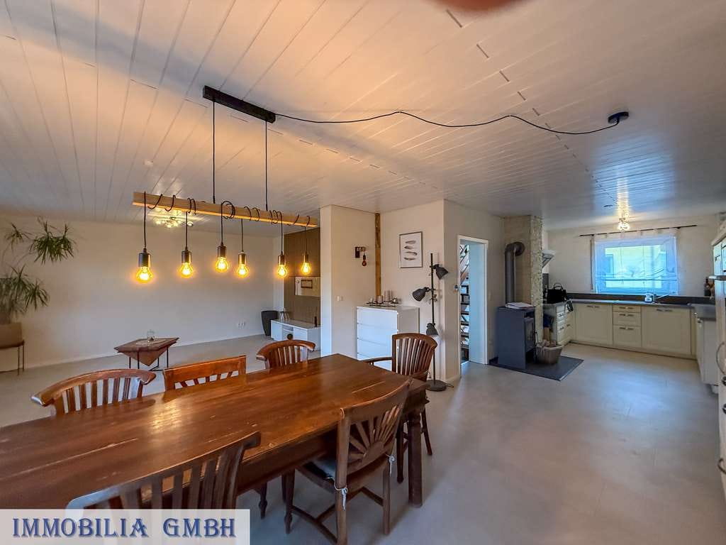 Immobilie in Hornbach - WOHNEN IN DER KLOSTERSTADT HORNBACH- Einfamilienhaus mit 2 Ferienwohnungen, Grundstück und Carport - Bild 3