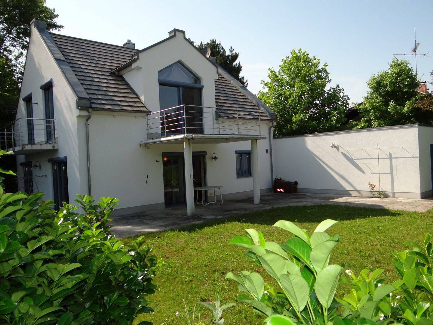 Immobilie in Langenneufnach - Kleines Luxus EFH in Traumlage mit tollem Garten inkl. Glasfaseranschluss. - Bild 1