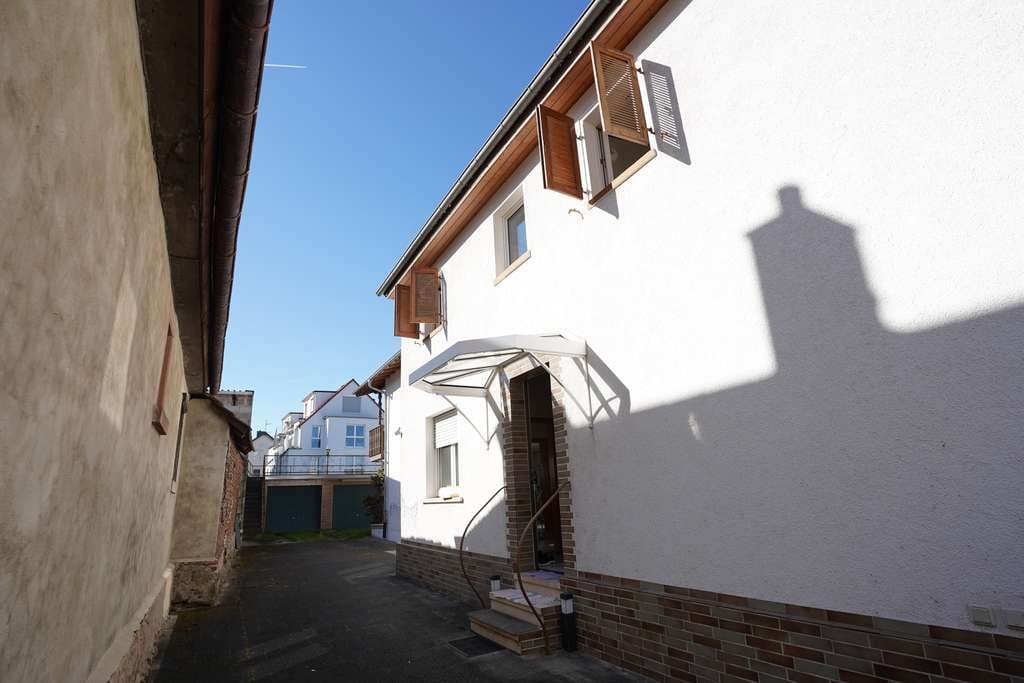 Immobilie in Mainhausen - Raum für Ihre Ideen: Haus mit Charakter und besonderer Raumaufteilung - Bild 2