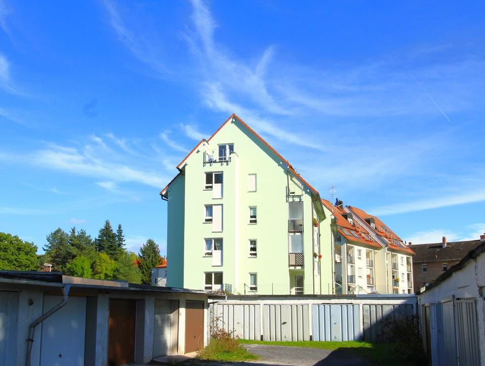 Immobilie in Eisfeld - Gepflegte 3 Raum-ETW inkl. Tiefgaragenstellplatz in bester Lage (ASI 1466) - Bild 0