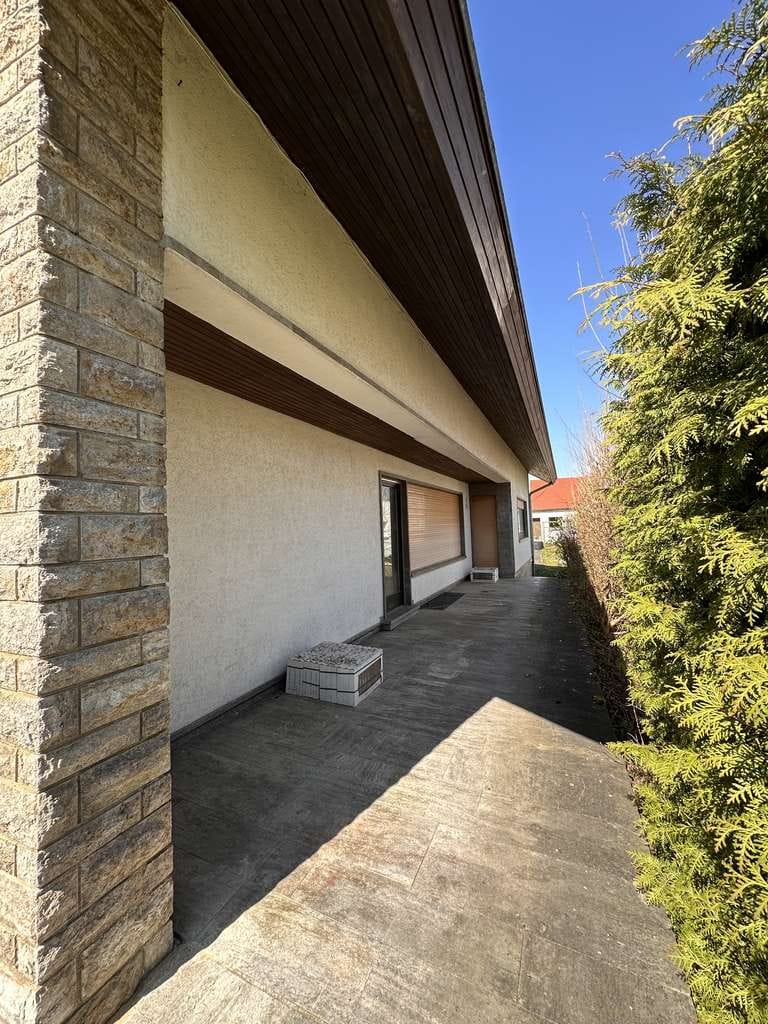 Immobilie in Grünsfeld - Ein-/Zweifamilienhaus in traumhaft ruhiger Lage mit großem Grund in Grünsfeld - Bild 4