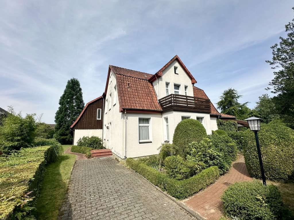 Immobilie in Bad Fallingbostel - Historische Villa mit Entwicklungsperspektive - Bild 2