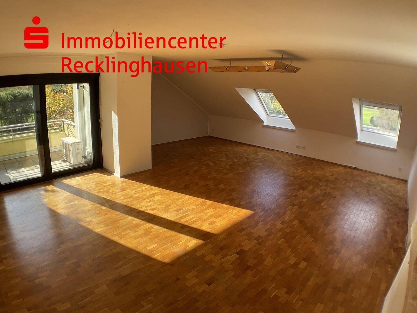 Immobilie in Datteln - Tolle Dachgeschosswohnung in ruhiger Lage mit Fußbodenheizung - Bild 0