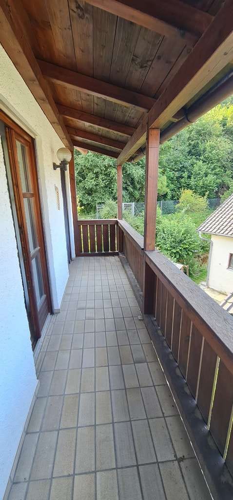 Immobilie in Kraiburg - ... gepflegte DHH mit 6 Zimmer auf 140m² Wfl. in ruhiger Lage ... - Bild 2