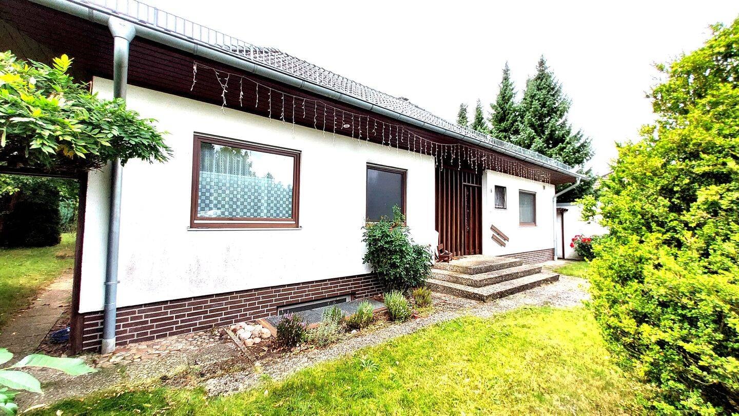 Immobilie in Neuenkirchen - Ein Highlight in Neuenkirchen: Großer Walmdachbungalow - Bild 2