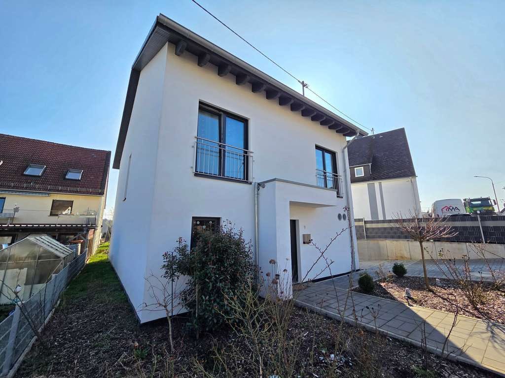 Immobilie in Görgeshausen - Von RTI: Modernes KFW-55 Effizienzhaus mit PV-Anlage & niedrigen Energiekosten in Görgeshausen! - Bild 3