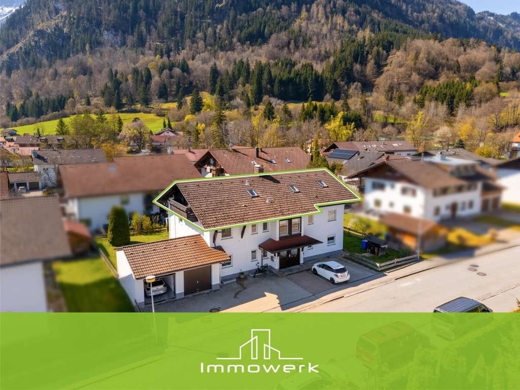 Immobilie in Pfronten - Dachgeschoss mit Weitblick: 3 Zimmer, zwei Balkone und Garage in Pfronten-Ried – bezugsfrei - Bild 0