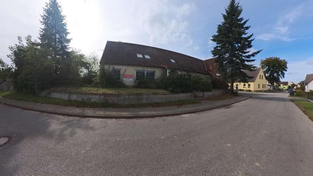 Immobilie in Siedenbollentin - Großes Wohn- und Gewerbeanwesen mit Ausbaupotenzial - Wohnen, Arbeiten & Träume verwirklichen! - Bild 2