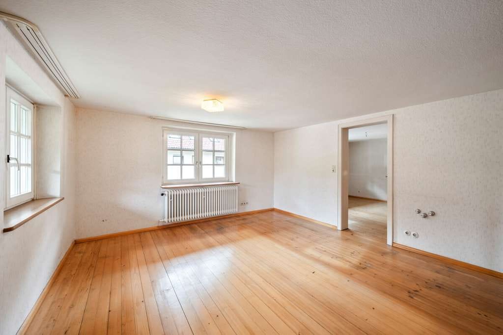 Immobilie in Glottertal - Charmantes Haus im Glottertal - ideal auch als Zweifamilien- oder Mehrgenerationenhaus nutzbar - Bild 2