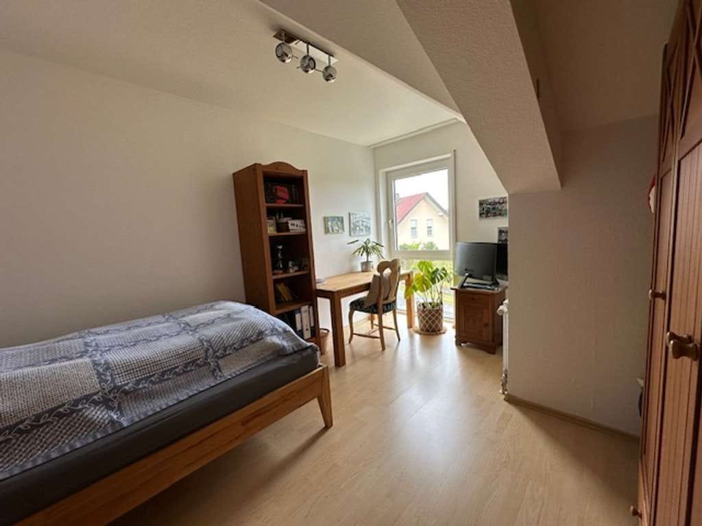 Immobilie in Neu-Anspach - Gepflegte 3-Zimmer-Wohnung im 1. Obergeschoss - Bild 3