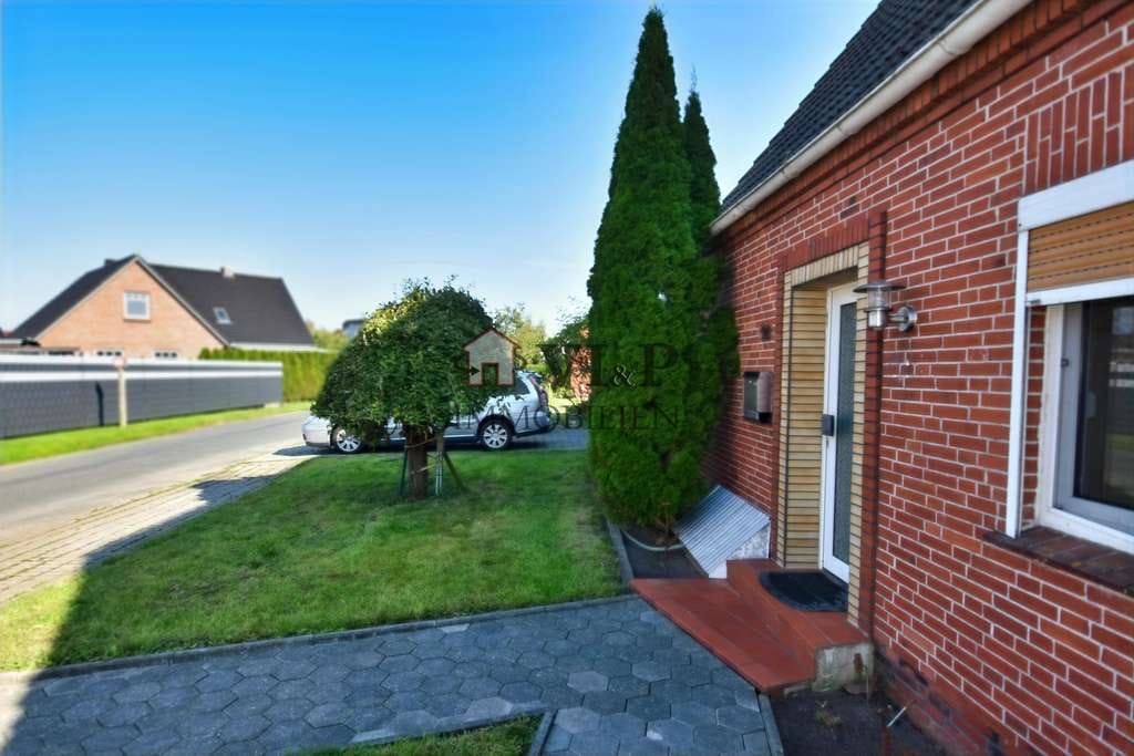 Immobilie in Hinte - Renovierungsbedürftiges Einfamilienhaus in ruhiger Siedlungslage - Bild 1