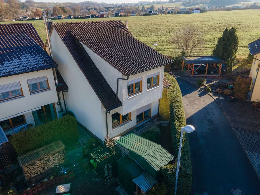 Immobilie in Gersdorf - Immobilie in sehr guter Wohnlage - Reihenendhaus mit Keller und Garage in Gersdorf - Bild 0