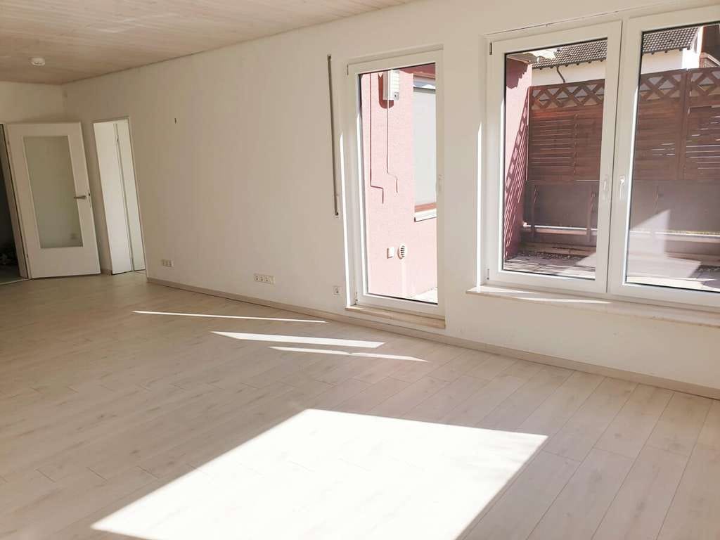 Immobilie in Erlenbach - Sonnige 3-Zimmer-Wohnung mit Terrasse und toller Aussicht in Erlenbach - Bild 2