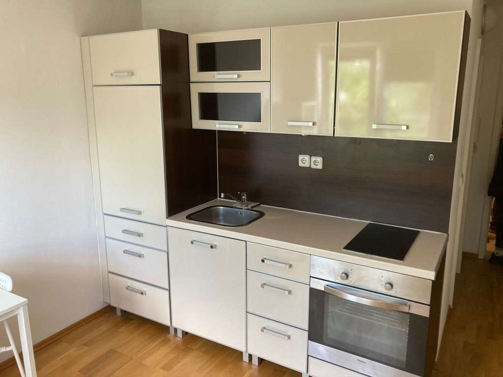 Immobilie in Pentling - DIPLOM-Immowirt MAIER !! DREI möblierte Appartements für Kapitalanleger nahe Uni - Bild 2
