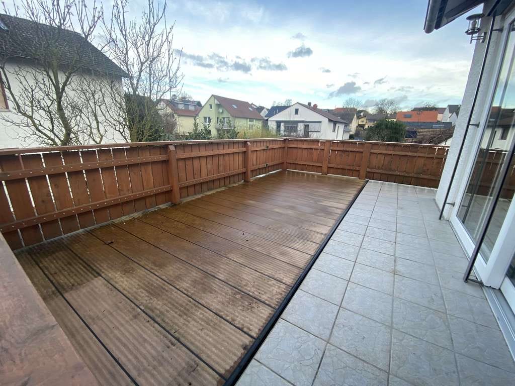 Immobilie in Reinheim - Reinheim: 5 Zi.-Eigentumswohnung mit Dachterrasse + 3 Zi-Kapitalanlage im  Dachgeschoss - Bild 1