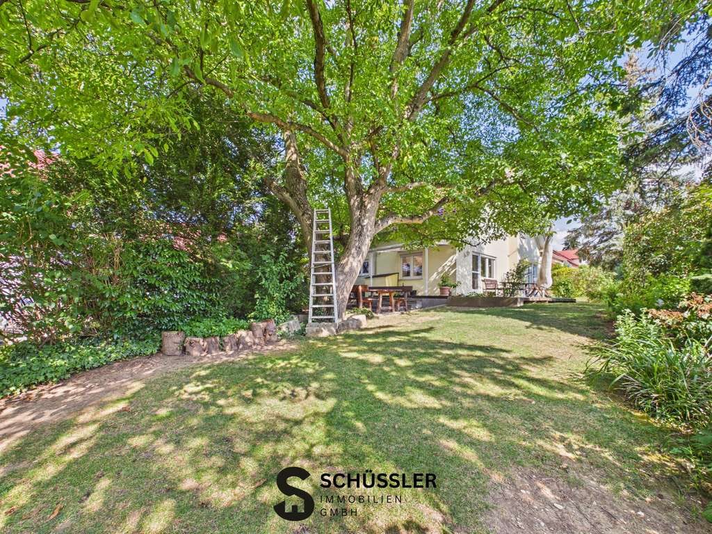 Immobilie in Aichelberg - Ihr Traum vom Eigenheim – Freistehendes EFH mit Doppelgarage, Garten & viel Platz in Aichelberg - Bild 2