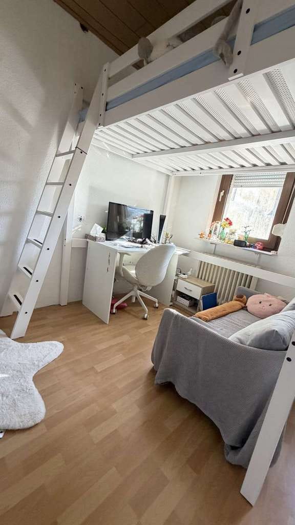 Immobilie in Eisenberg (Pfalz) - Einfamilienhaus mit großem Grundstück zu verkaufen! - Bild 4