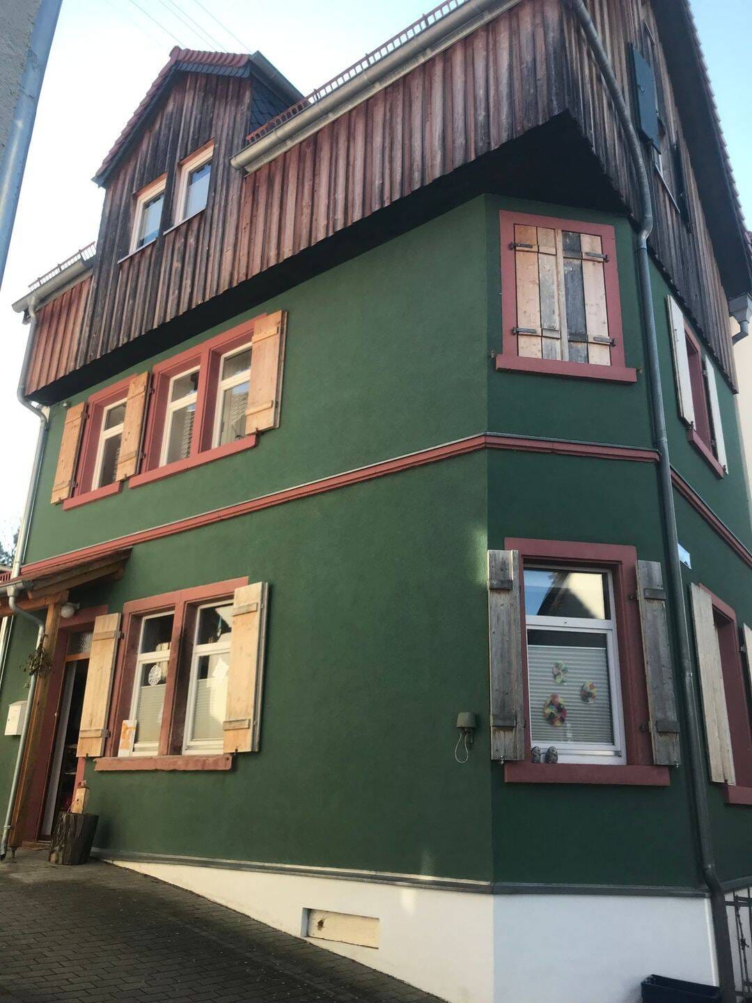 Immobilie in Hirschberg an der Bergstraße - Einfamilienhaus mit Charme und Scheune im alten Ortskern - Bild 0