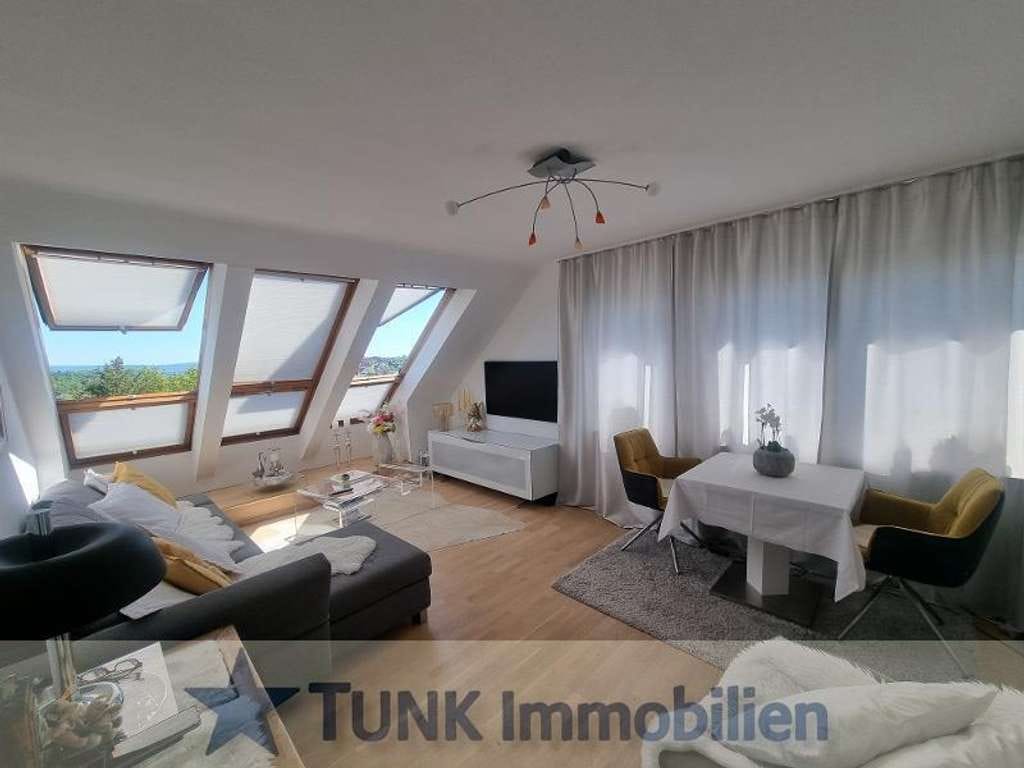 Immobilie in Mömbris - Am Feldrand mit Traumhaften Ausblick, Außen Pool, Sauna, EBK und Autostellplatz in Mömbris/Daxberg! - Bild 1