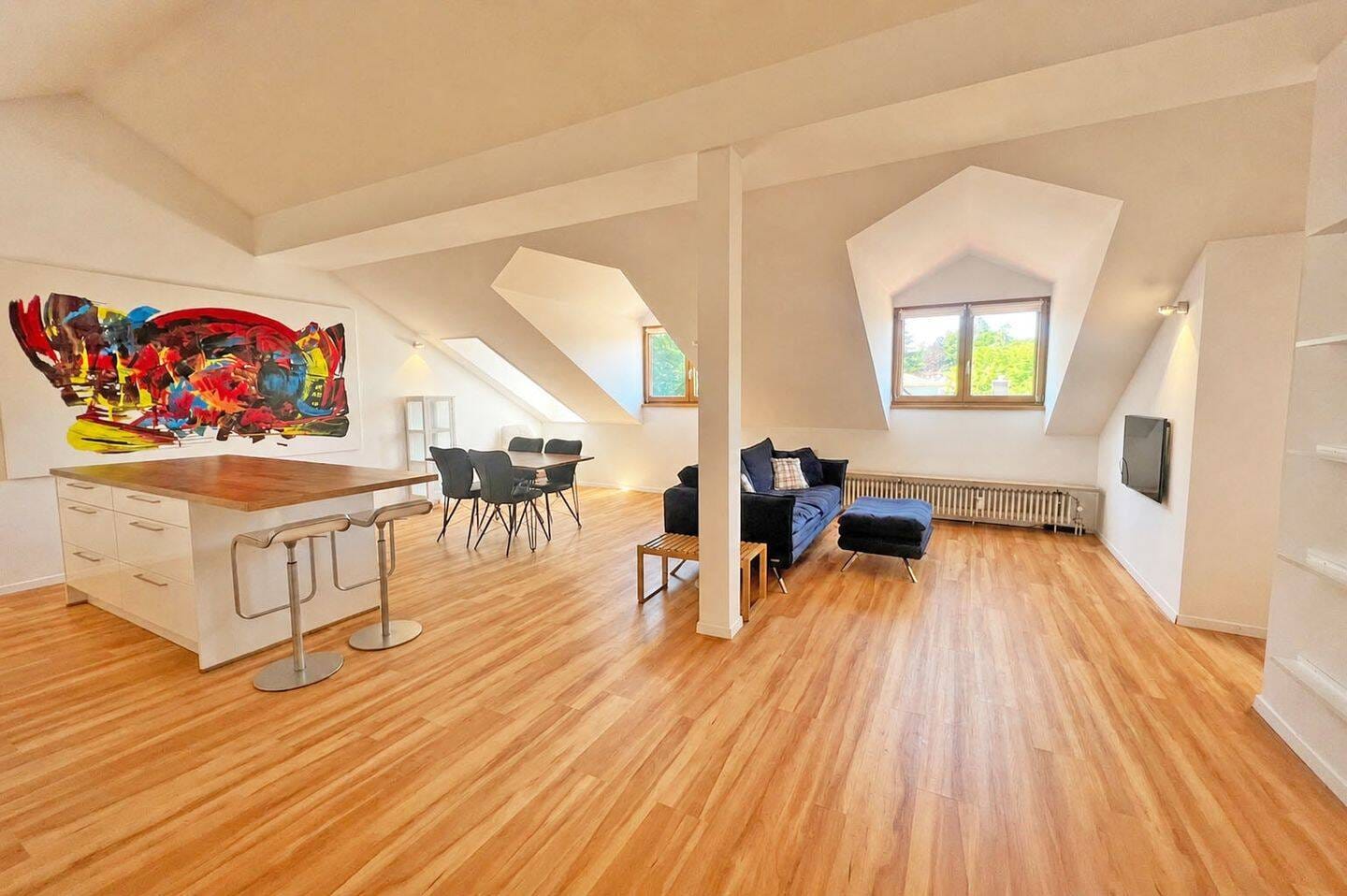 Immobilie in Dießen am Ammersee - AIGNER - Großzügiges 1,5-Zimmer-Loft in ruhiger Lage von Riederau / Dießen - Bild 0