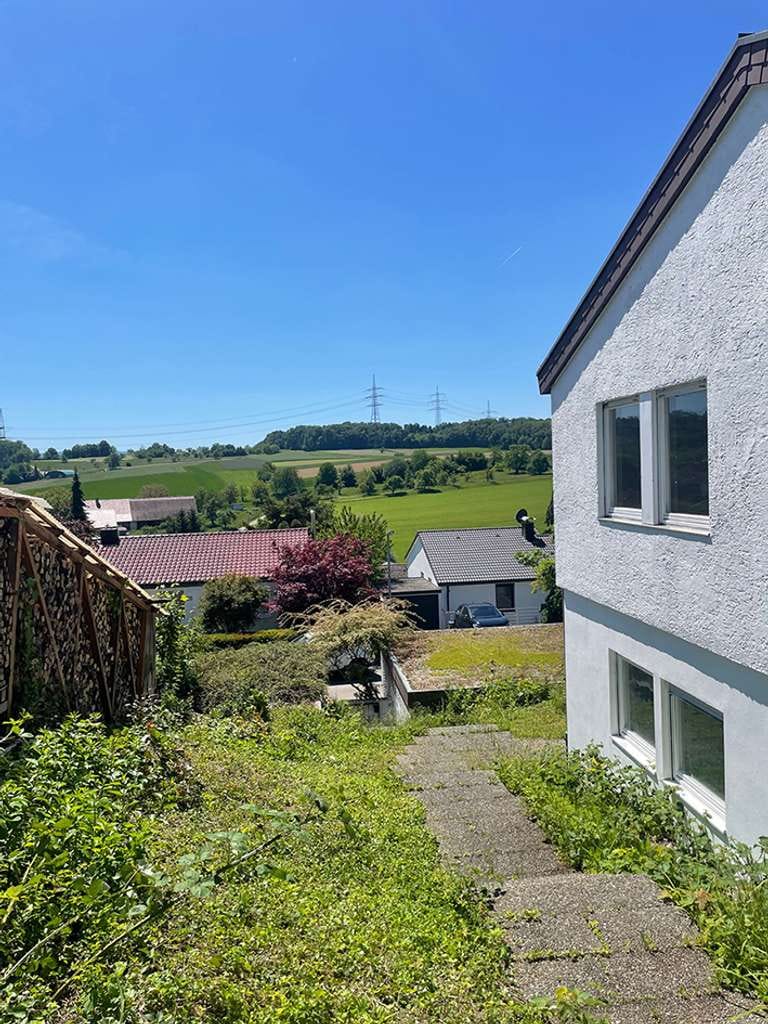 Immobilie in Ebersbach an der Fils - Freistehendes Einfamilienhaus, großer Garten, ELW, von privat  - Bild 2