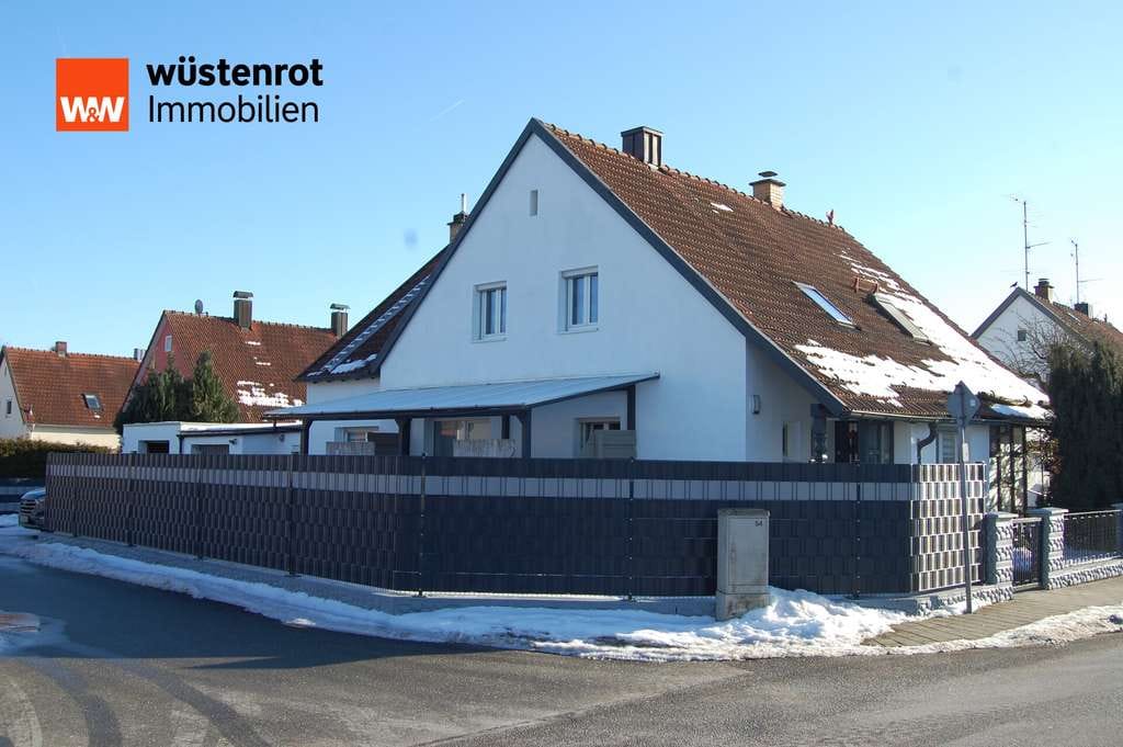 Immobilie in Parkstetten - Wohnen mit Garten: Modernisierte Doppelhaushälfte in Parkstetten - Bild 0