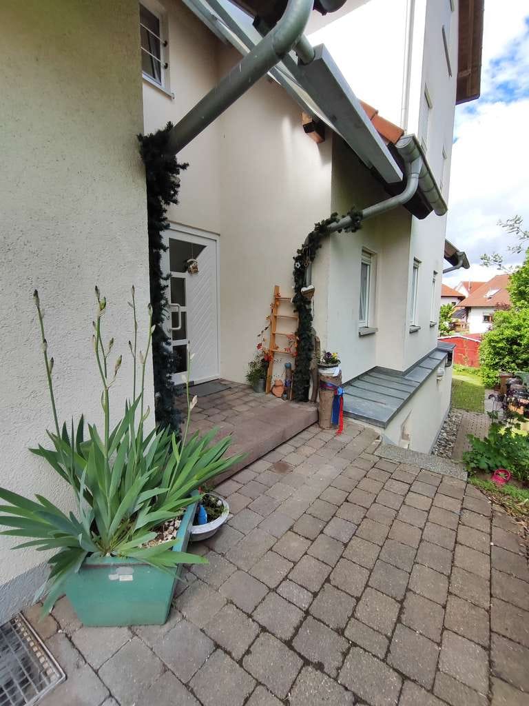 Immobilie in Kupferzell - Bequem wohnen im Erdgeschoss: Helle u. gepflegte  2-Zimmer-Whg. m. Balkon, Garage& moderenen Bad - Bild 2