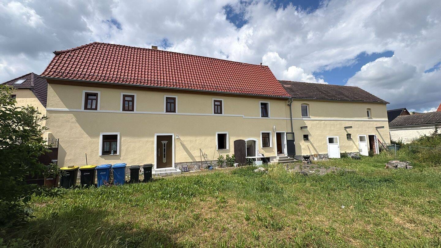 Immobilie in Lützen - Teilsaniertes Bauernhaus mit viel Nebengelass in ruhiger Lage von Lützen OT Bothfeld - Bild 0