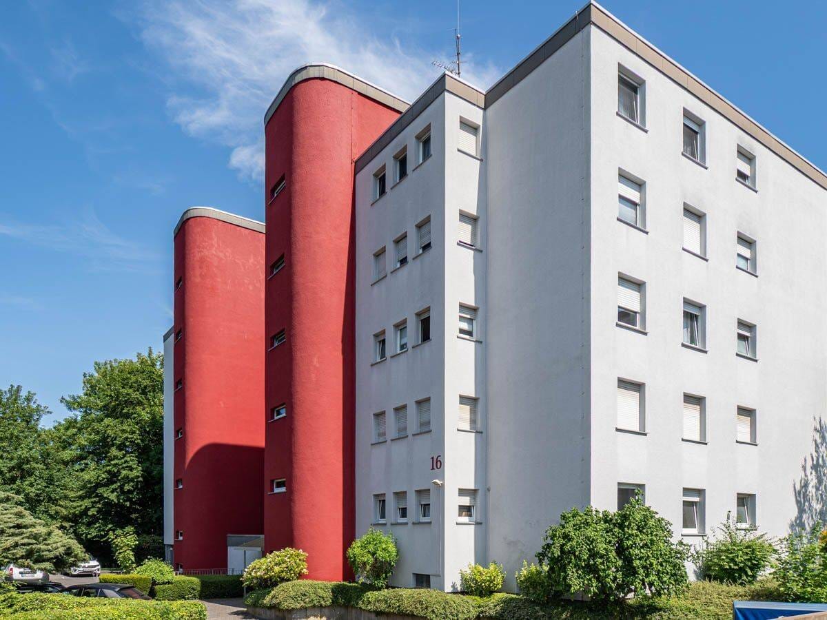 Immobilie in Arnsberg - Kapitalanlage: Vermietete 3-Zimmer-Eigentumswohnung mit Balkon und Tiefgaragenstellplatz - Bild 1