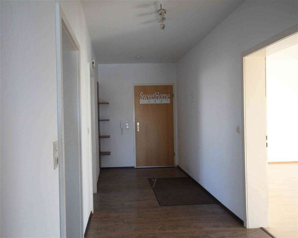Immobilie in Möckmühl - Große renovierungsbedürftige 4-Zimmer zum Top Preis in Möckmühl-Züttlingen - Bild 2