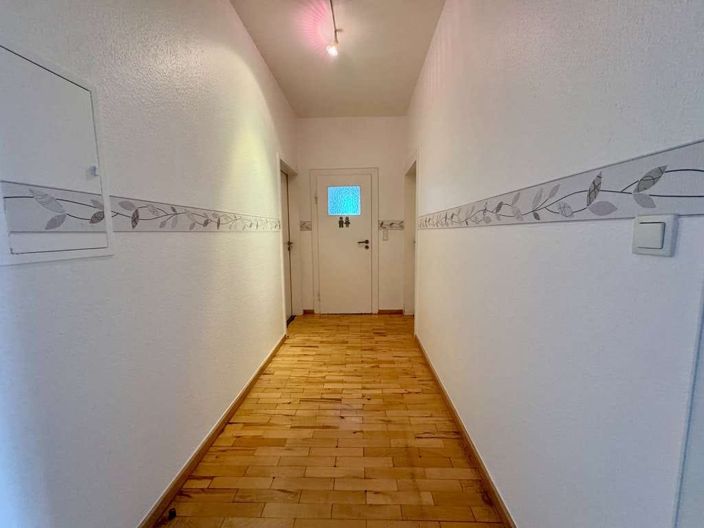 Immobilie in Stolzenau - Zweifamilienhaus mit einer Praxis, einer Wohneinheit und einem idyllischen Garten in Stolzenau! - Bild 3