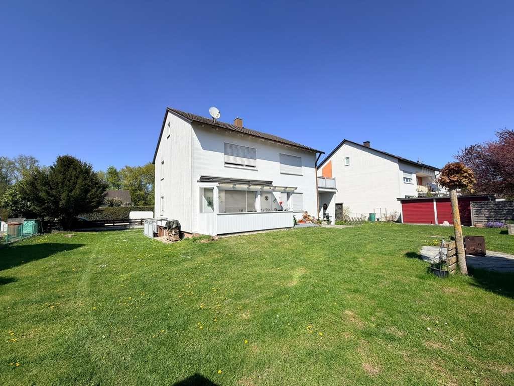 Immobilie in Rain - Sehr gepflegtes Wohnhaus mit Einzelgarage und Garten auf ca.680 m² GF in 86641 Rain! - Bild 3
