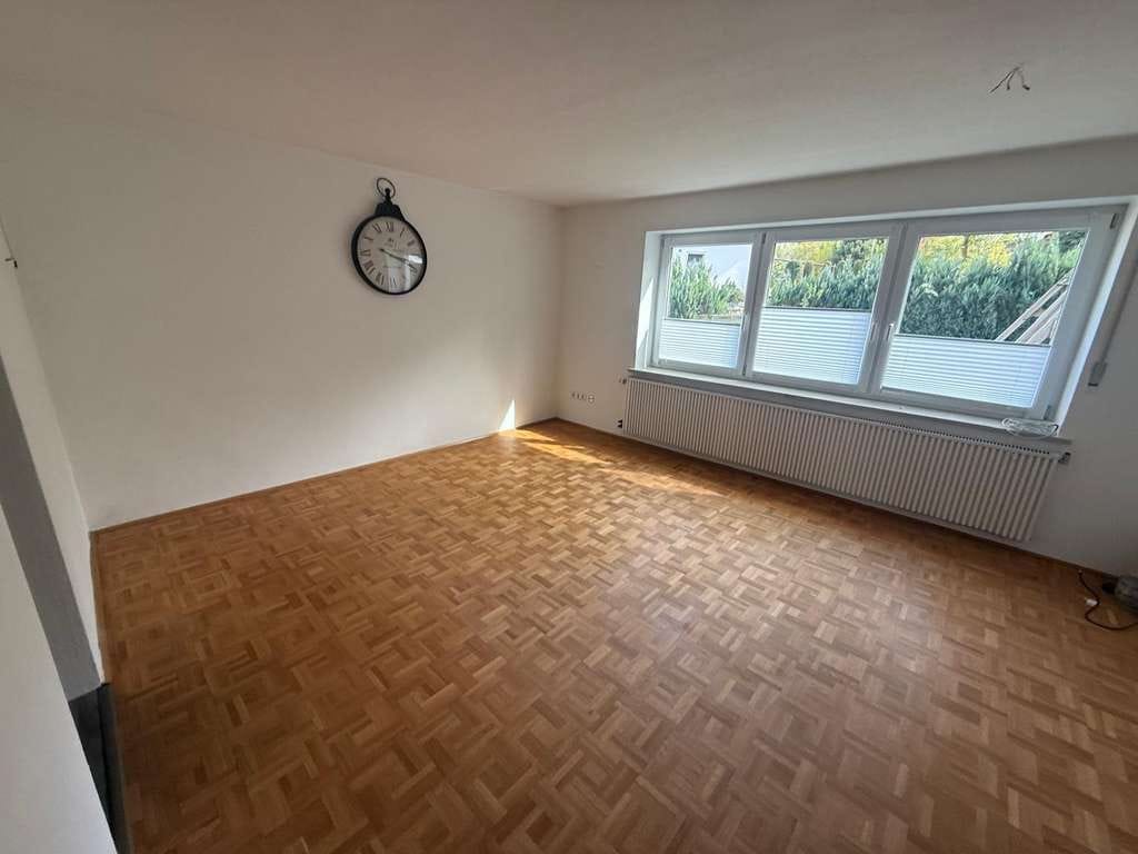 Immobilie in Bad Grönenbach - Wohnhaus mit Balkon im schönen 87730 Bad Grönenbach - Bild 3
