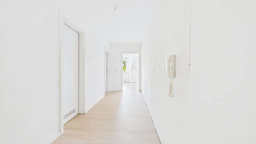 Immobilie in Adelsried - Gepflegte 3-Zimmer-Wohnung mit Balkon - Bild 2