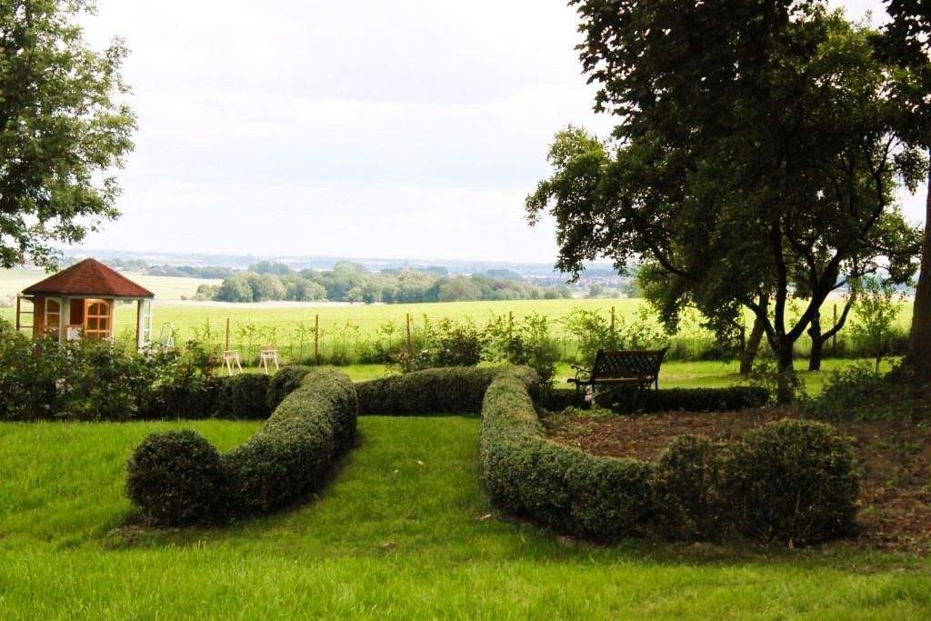 Immobilie in Lelkendorf - 2-Zimmer FEWO "Parkblick" im Schloss Lelkendorf - Bild 2