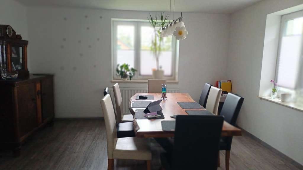 Immobilie in Cramonshagen - Einfamilienhaus auf großem Grundstück mit Terrasse und massiven Garagengebäude nahe - Bild 4