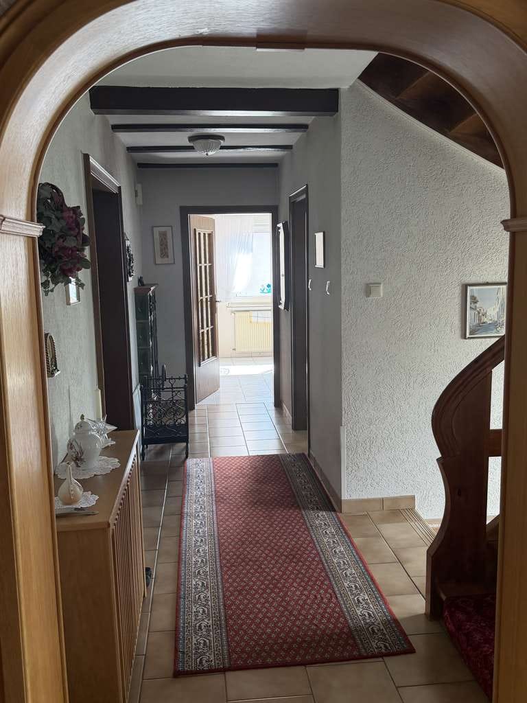 Immobilie in Spangenberg -     Ruhig gelegenes Einfamilienhaus mit großem Grundstück und Garage - Bild 4
