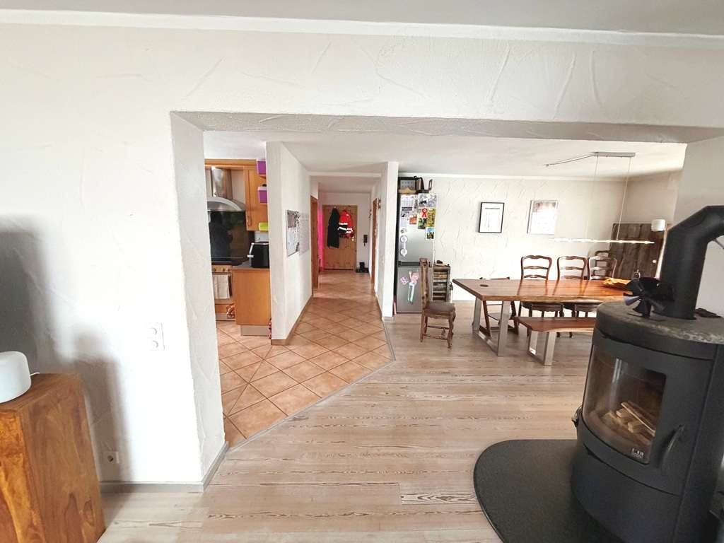 Immobilie in Althütte - 3-Familienhaus mit vielseitig nutzbarer Gewerbefläche in Althütte - Bild 2