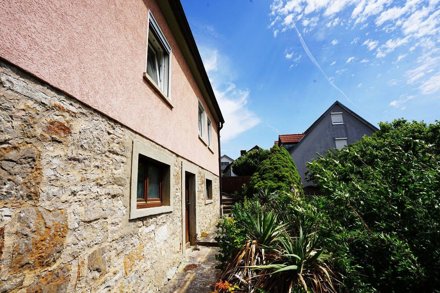 Immobilie in Theilheim - Einfamilienhaus Theilheim, freistehend mit Nebengebäude, modernisierungsbedürftig! - Bild 4