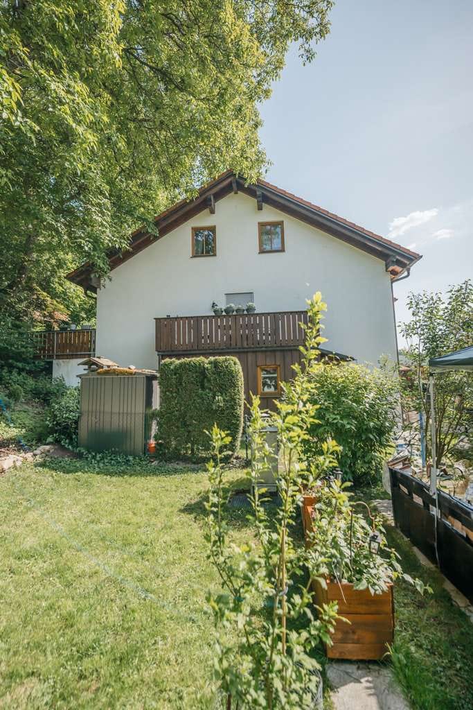 Immobilie in Ebersberg - Gut geschnittene 2-Zimmerwohnung in kleinem Mehrfamilienhaus - Bild 0
