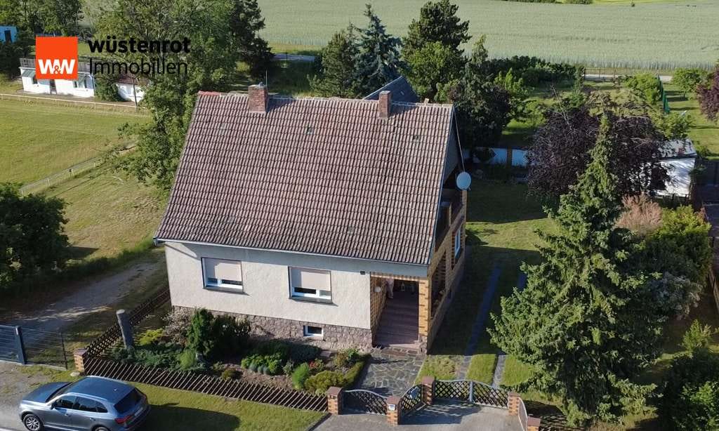 Immobilie in Doberlug-Kirchhain - Gepflegtes Familienidyll mit großem Garten, Nebengelass und moderner Wärmepumpe - Bild 1