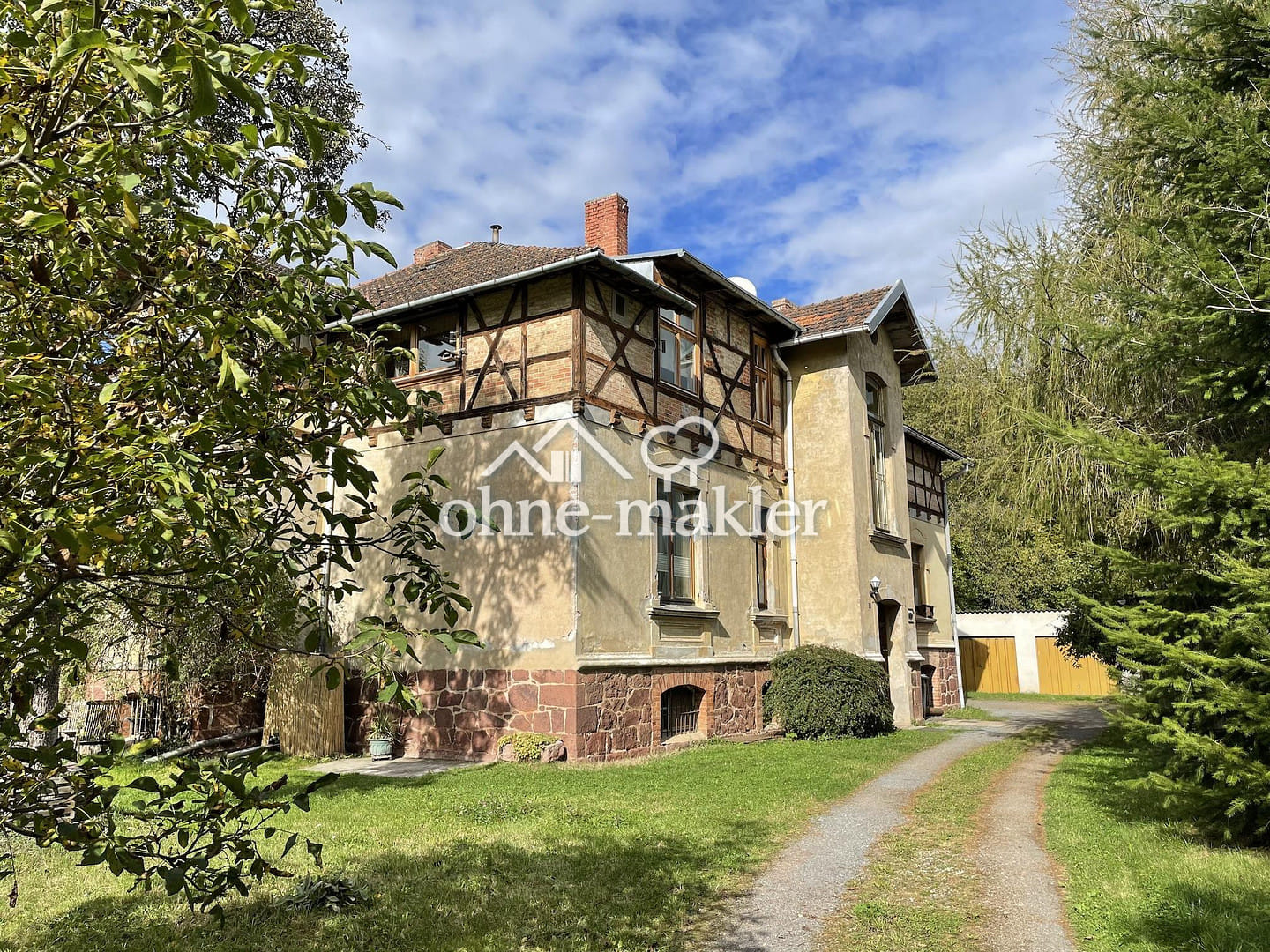Immobilie in Harztor - Villa/Mehrfamilienhaus am Südharz in idyllischem Erholungsort - mit Ausbau-/Investmentpotential - Bild 1